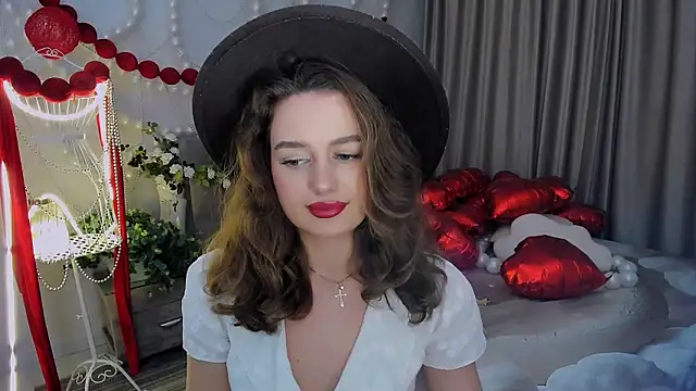 MiracleCurly live sex cam