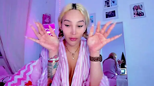 _viioletweekend_ live sex cam