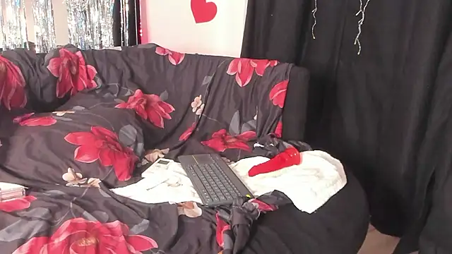 bellabarbiex's cam snapshot