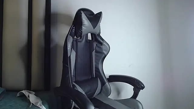 Sharlo_Alvarez's cam snapshot