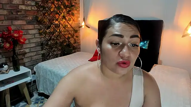 AGATHA_GREY_'s cam snapshot