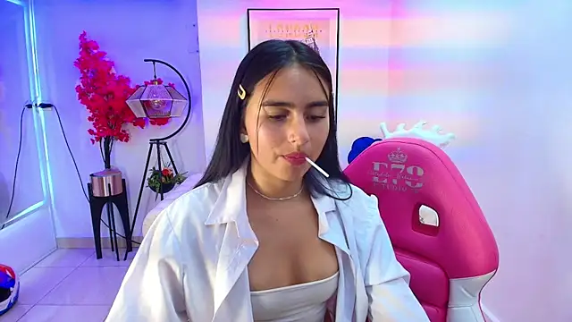 Serena_jackson's cam snapshot