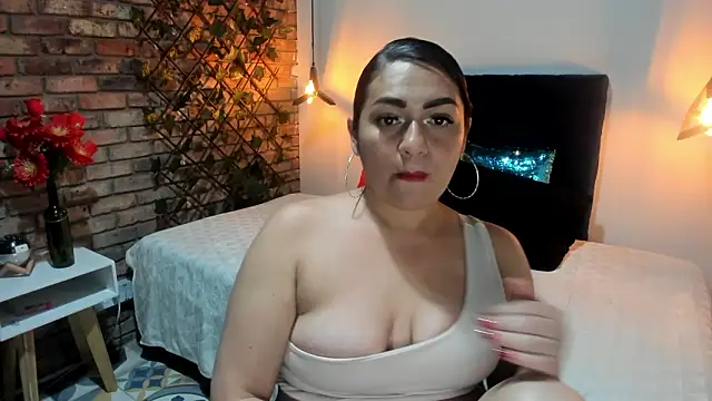 AGATHA_GREY_'s cam snapshot