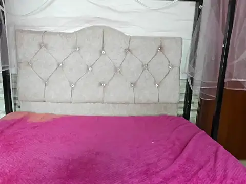 _julie_cooper's cam snapshot