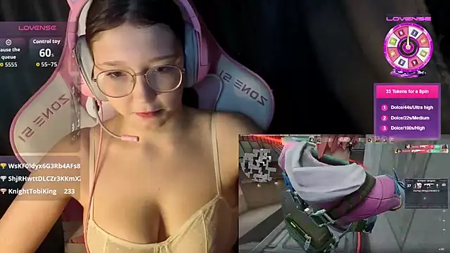 PinkiAura's cam snapshot