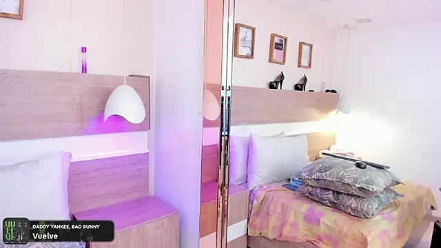 Angel_ee's cam snapshot