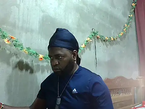 2ocmaxi's cam snapshot