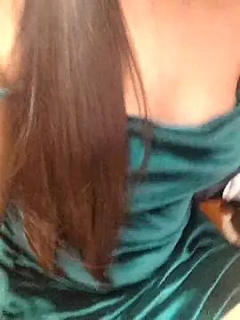 Roshni_98's cam snapshot