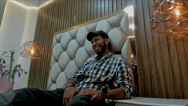 james__walsh's cam snapshot