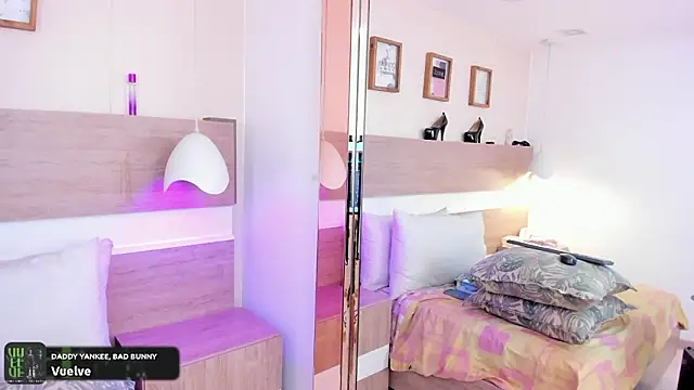 Angel_ee's cam snapshot