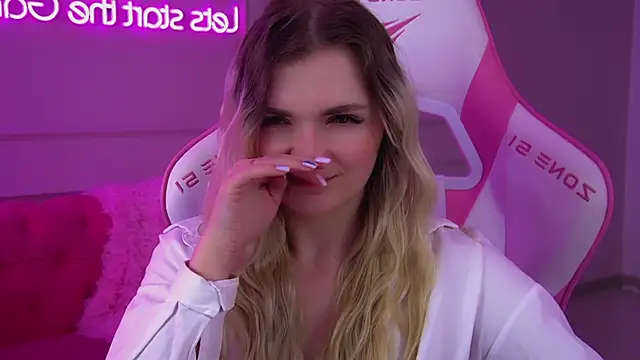 AnnyRaii's cam snapshot