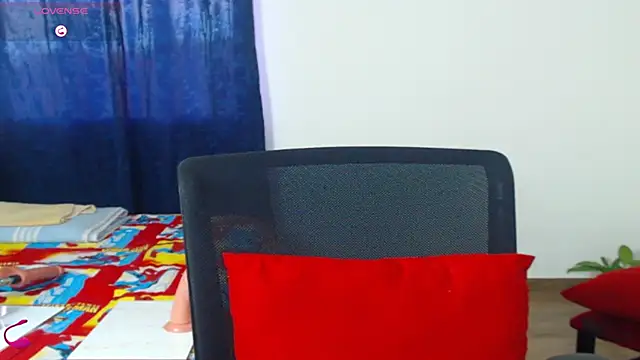 VA_LERY's cam snapshot