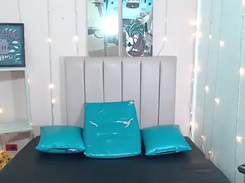 casandraroberthrs707's cam snapshot