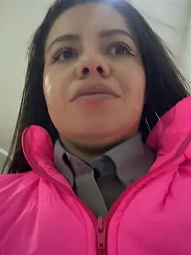 Ariana-07 live sex cam