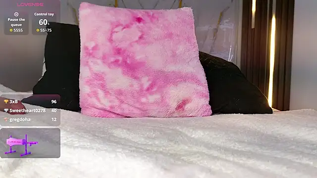 mia_099 live sex cam