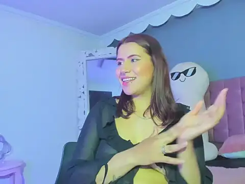 sara_gray__'s cam snapshot