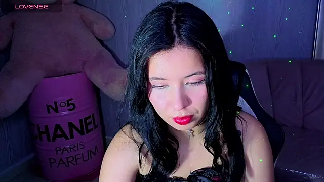 Kylia_a's cam snapshot