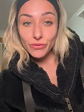 petrouchkaaa_ live sex cam