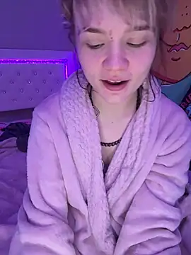 Cutiepiespanks live sex cam