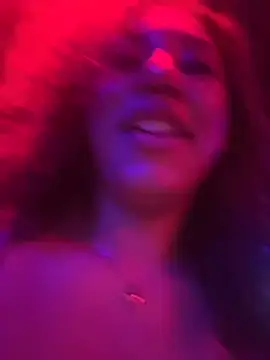 lauraltt live sex cam