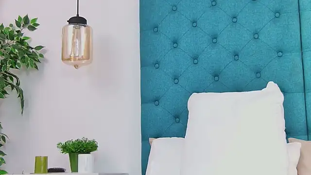 EmilyColle_'s cam snapshot