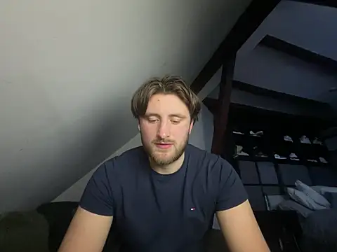 DannyP13's cam snapshot