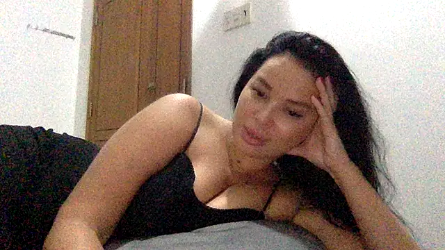 Fayronna's cam snapshot