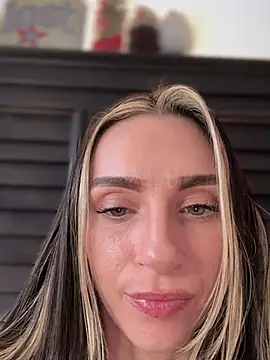 DallasAria's cam snapshot