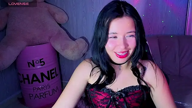 Kylia_a's cam snapshot