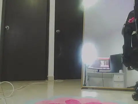 Mis_Cersi's cam snapshot