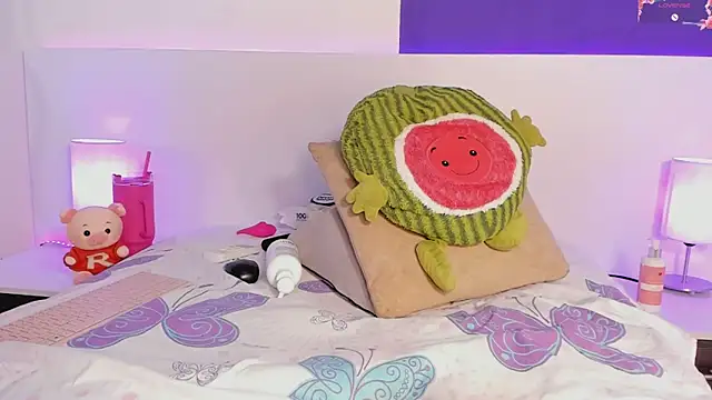 IZzyBellxX_'s cam snapshot