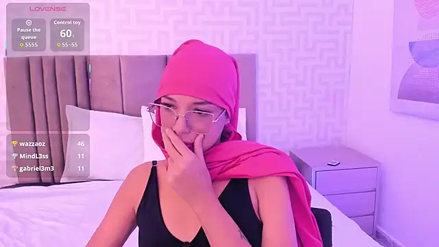 naishaa_'s cam snapshot