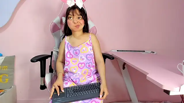 CharlotteMuller live sex cam