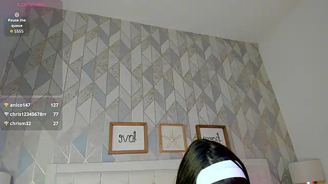 luna_forever7's cam snapshot