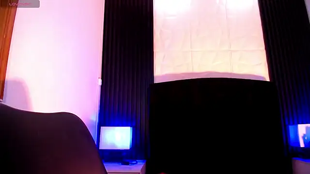 alicia_moom's cam snapshot