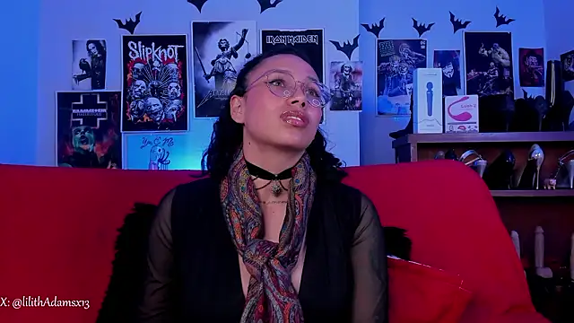 lilith-deveraux live sex cam