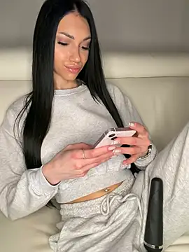 ilariea_girl live sex cam