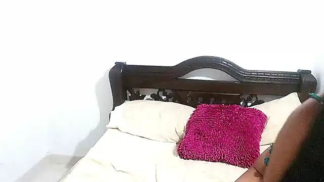 Adara_cooper22 live sex cam