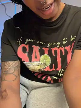 Your_Paris live sex cam