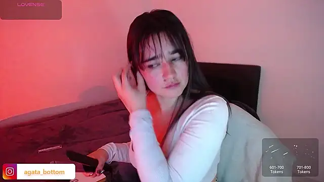 NewAgatha_Bolton live sex cam