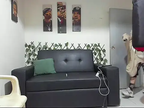 Latins_Boss live sex cam