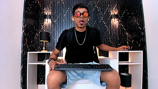 Gregory_Sforza live sex cam