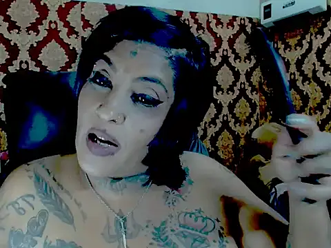 Indiancatz2 live sex cam