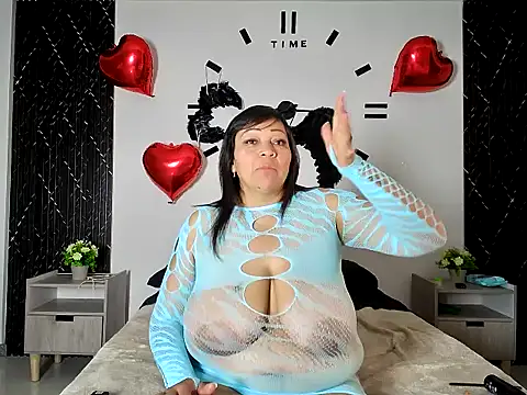 samay_noem's cam snapshot