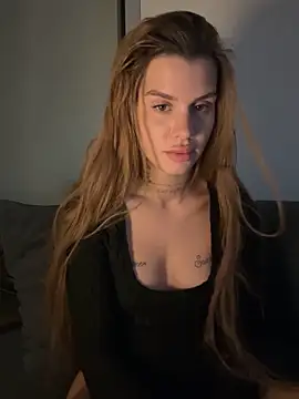 EmiliaCatalina live sex cam