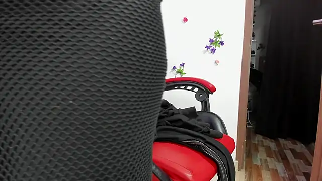 secret-ofgirls's cam snapshot