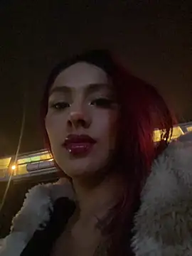 Emily-Fire's cam snapshot