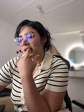 Lia_flowers live sex cam