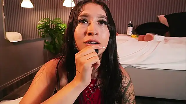 EriKlein live sex cam