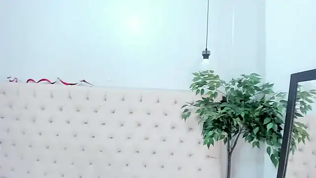 Victoria_Coleman live sex cam